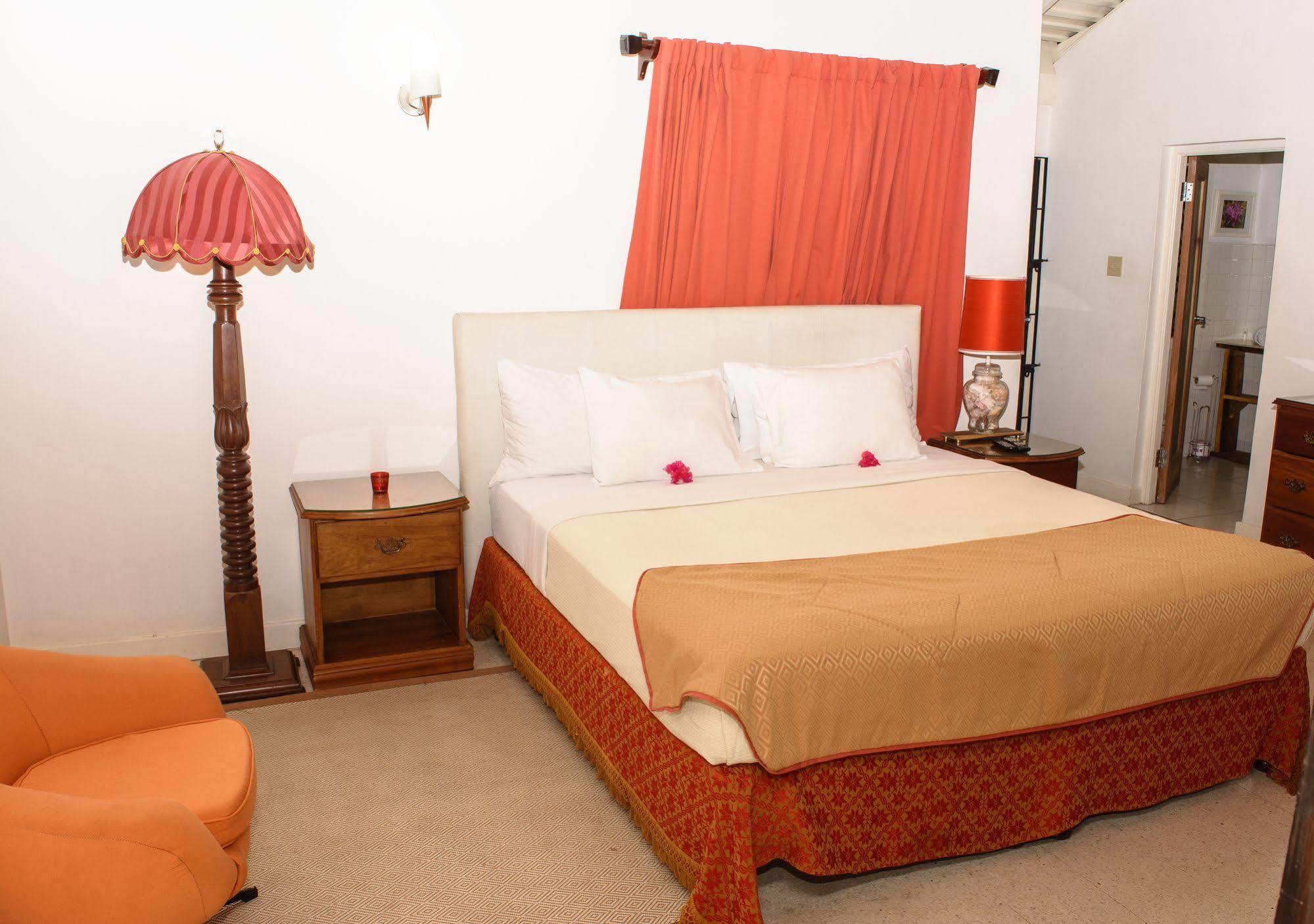 Mynt Retreat Bed & Breakfast Montego Bay Exterior photo